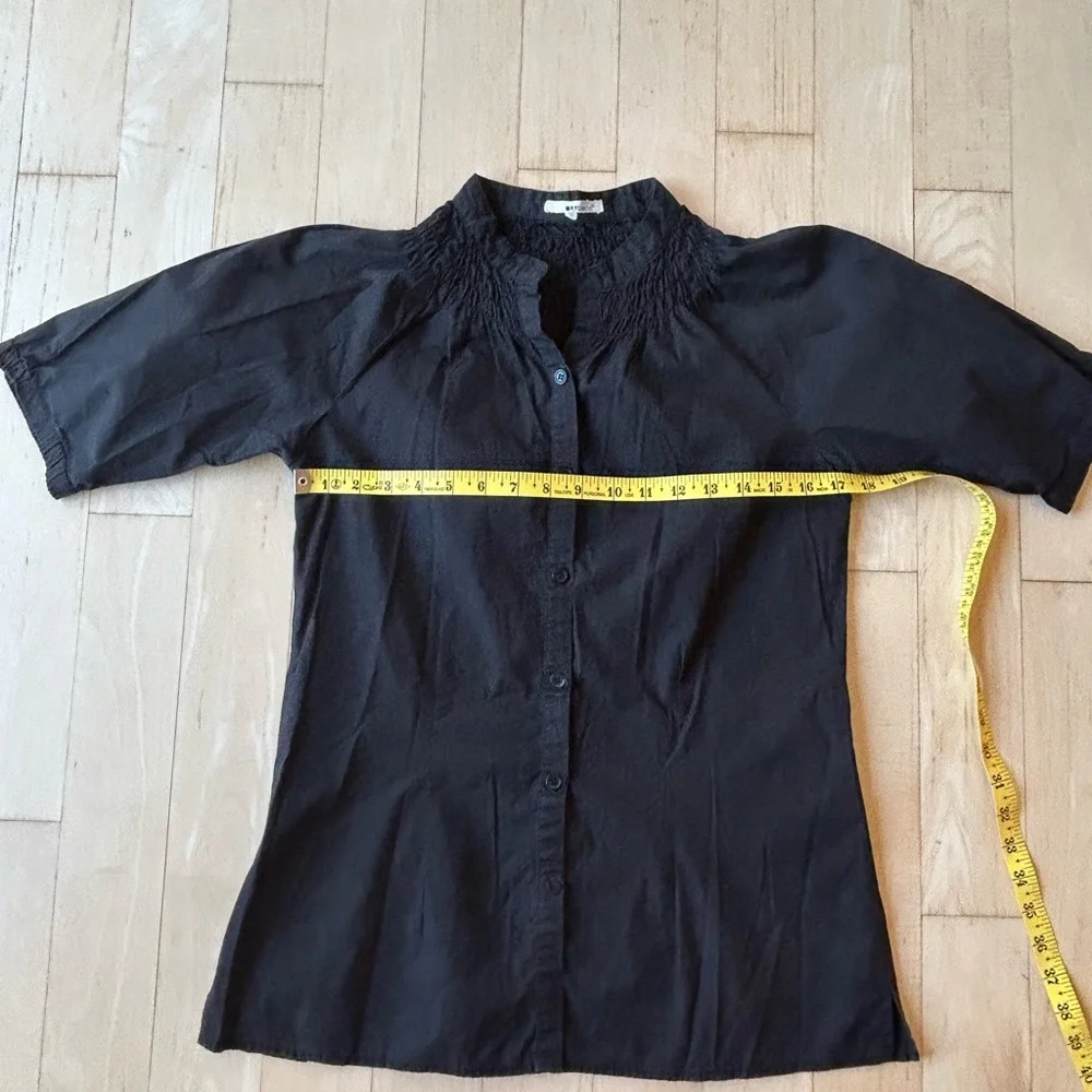 LA Made Women’s 100% Cotton Black Short Sleeve Smocked Top Size Medium - Picture 7 of 10